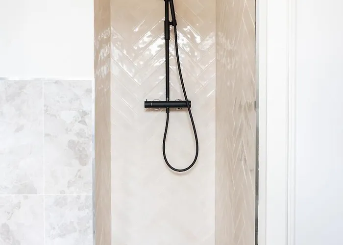 Large In Historical Street برغن